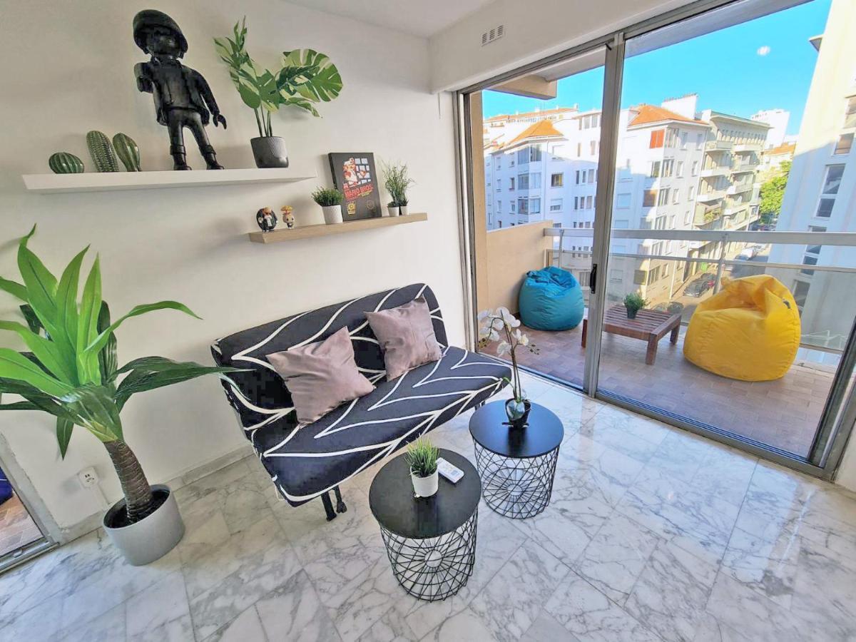 Gregbnb - T2 Pleine - Climatise - Balcon - 2 Appartamento